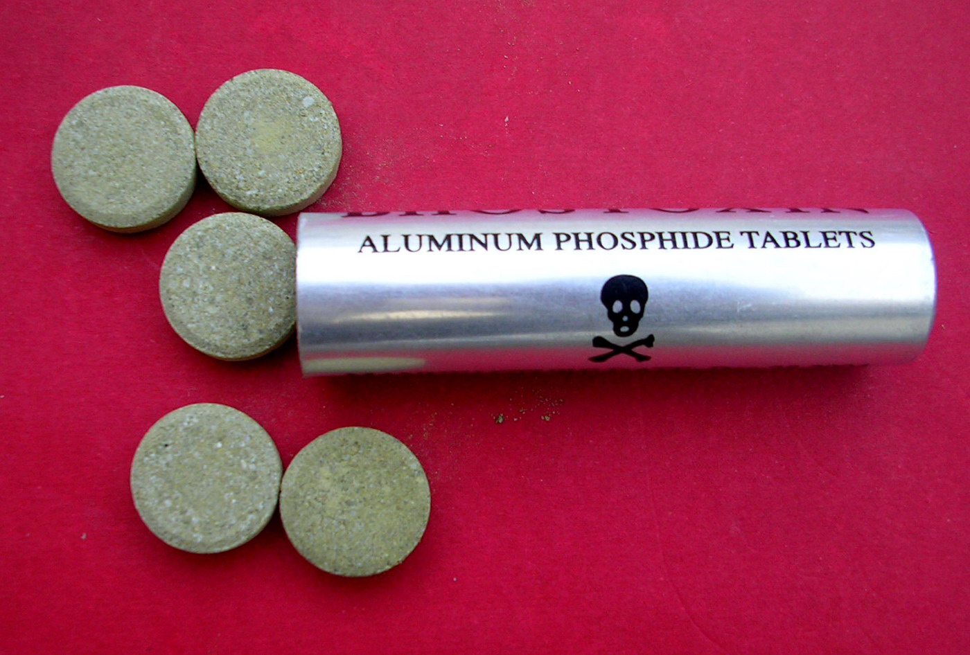 Aluminium phosphide fumigant tablets
