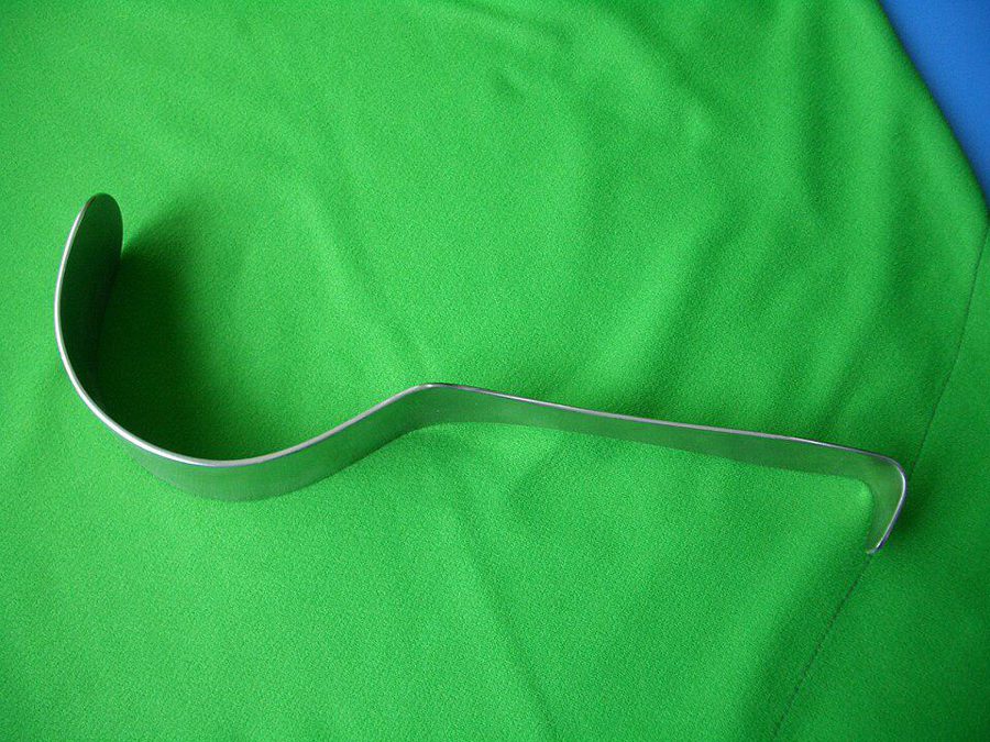 Deaver's retractor